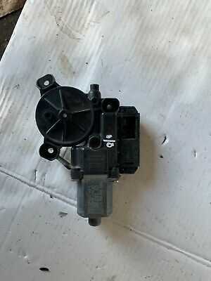 GENUINE VOLKSWAGON POLO 2016 DRIVERS SIDE FRONT WINDOW MOTOR 6R0959802AT