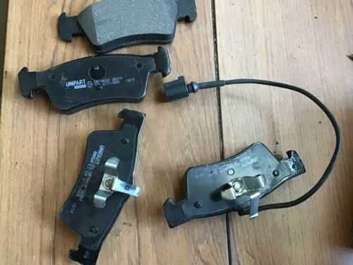 Volkswagen VW Transporter T5 Caravelle 2003 on rear brake pads GBP1842AF