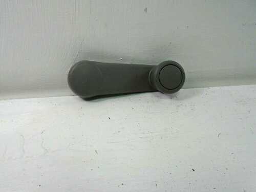 VW LUPO, SEAT AROSA  1998 > 2004  MANUAL WINDOW WINDER HANDLE IN GREY.” /></a></p>
<p><span style=