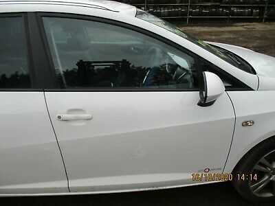 2011 SEAT IBIZA ESTATE BREAKING COMPLETE DRIVERS FRONT DOOR IN WHITE NO MIRROR