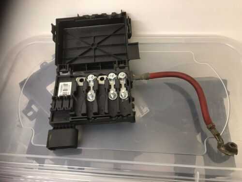 VW GOLF MK4 BORA ENGINE BAY BATTERY TOP FUSE BOX 1J0937550AD