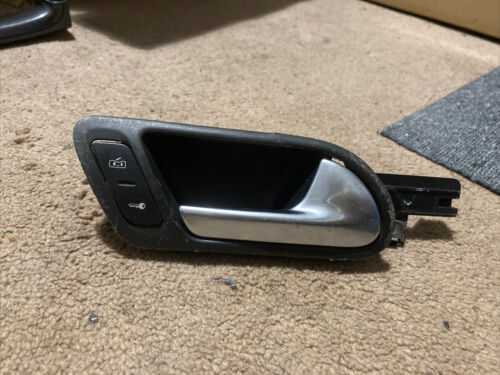 VW GOLF MK5 04-09 5 DOOR FRONT DRIVERS SIDE INTERIOR DOOR HANDLE 1K2837114