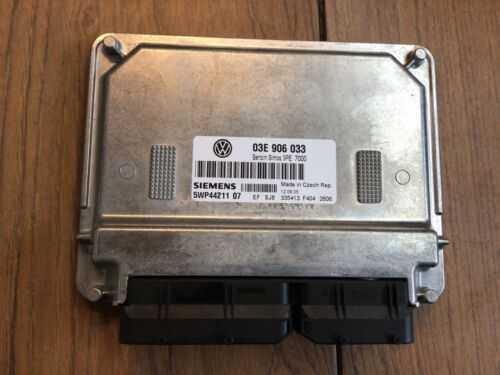 Volkswagen VW Polo 1.2 Skoda Fabia Mk1 1.2 engine control unit ECU 03E906033