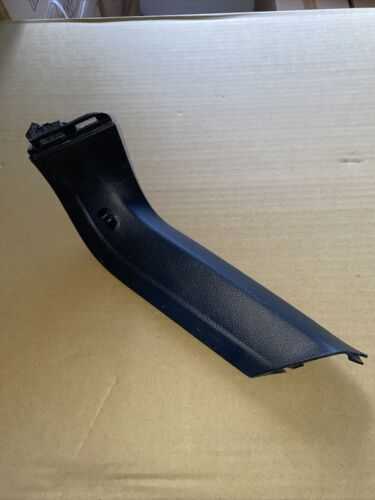 VW SCIROCCO PARCEL SHELF STRAP BRACKET TRIM DRIVERS  SIDE GENUINE 1K8 867 704 A