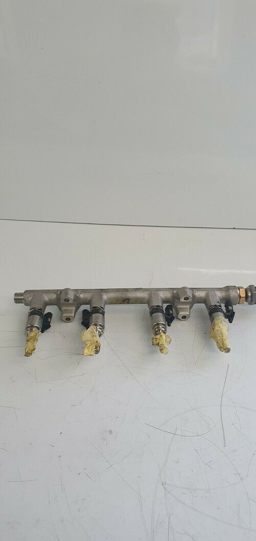 GOLF,SEAT,SKODA,AUDI 1.5TSI DAD HIGH PRESSURE FUEL RAIL WITH INJECTORS 05E133320